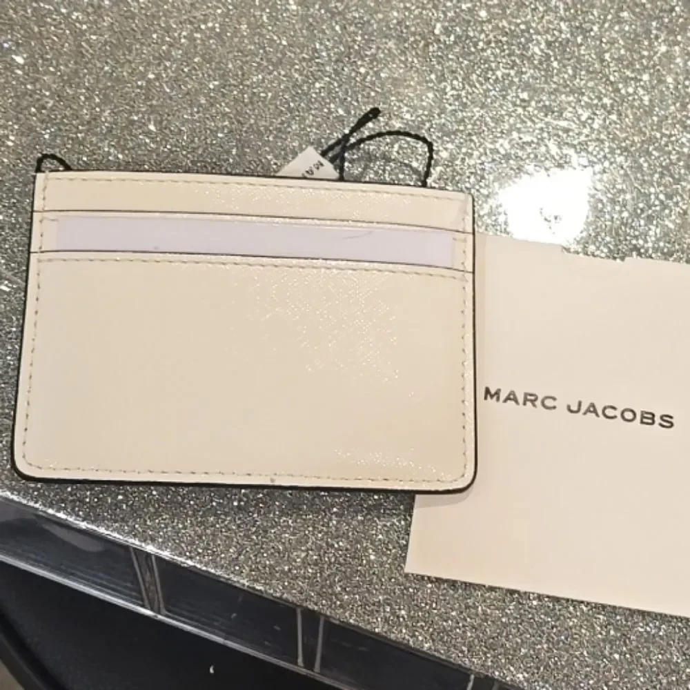 Marc Jacobs Trademarc Card Case-‎ White/Silver